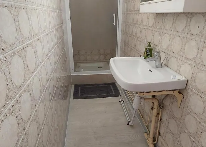 Meuble Au Pied Du Chateau 公寓 *