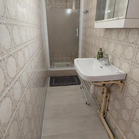 Meuble Au Pied Du Chateau Apartment *